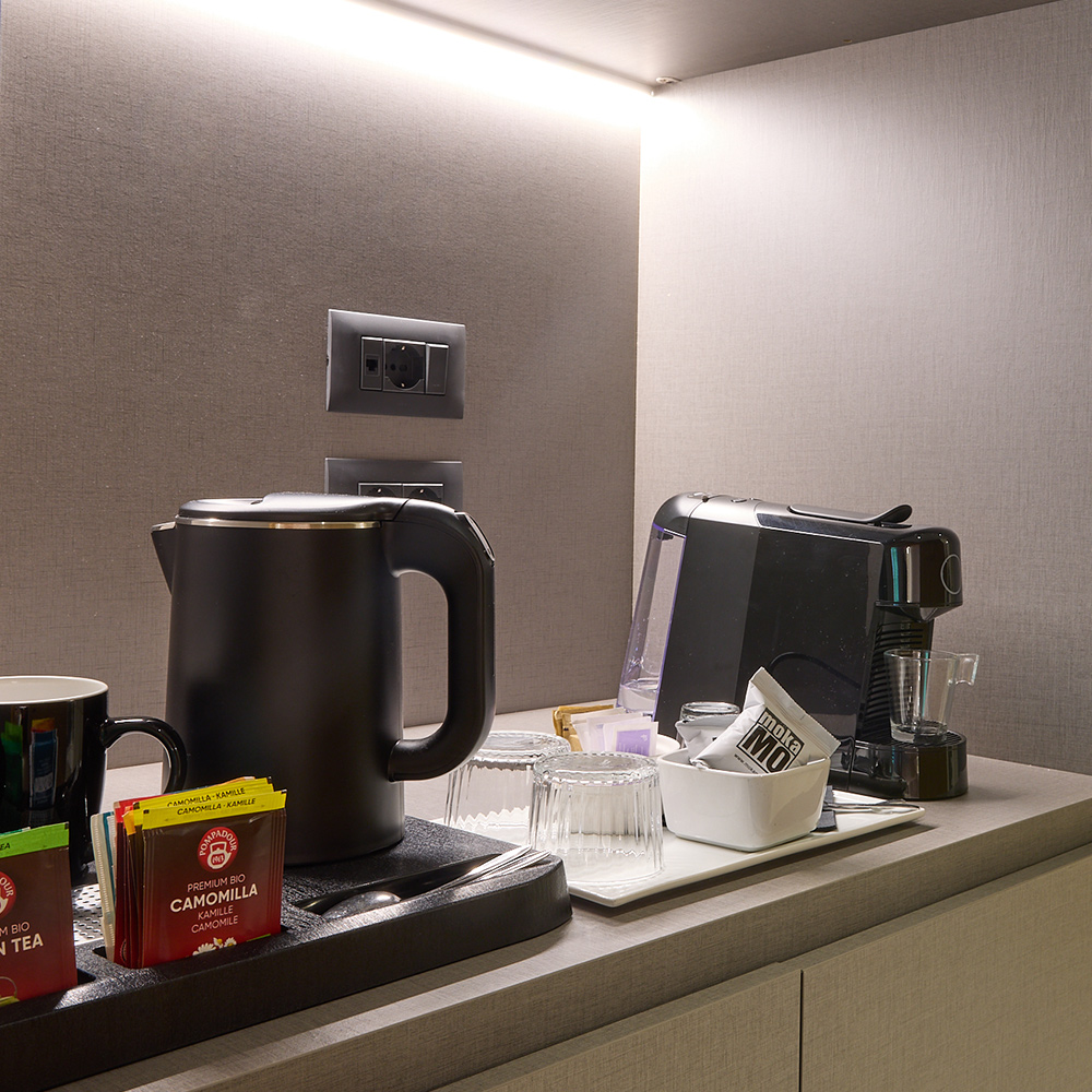 Junior Suite Plus con Giardino: angolo bar riservato